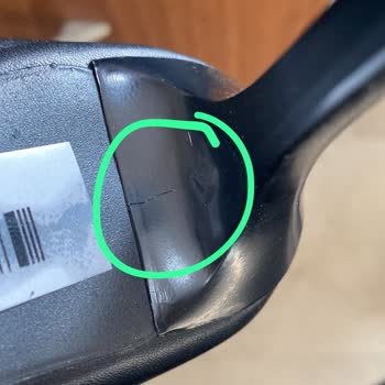 Kırık Ve Soyulmuş Ayakkabı İadesinde Sorunlar