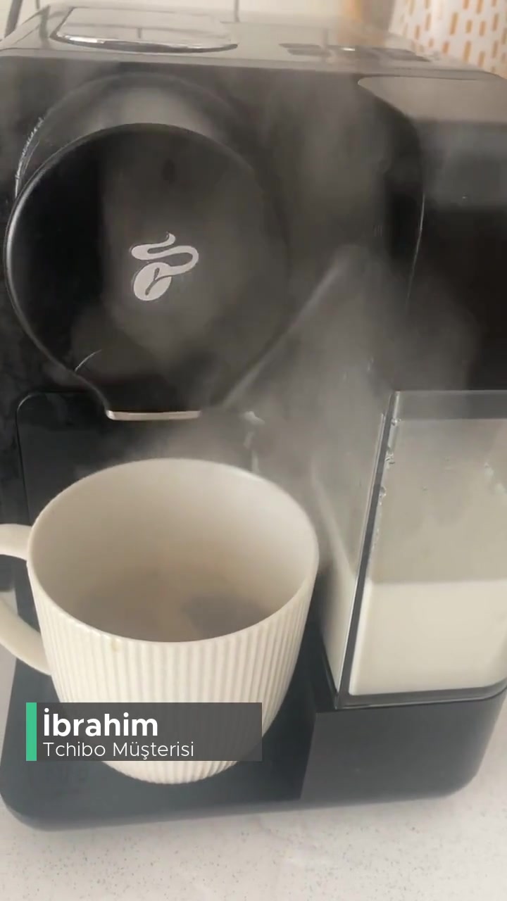 Tchibo Süt Hazneli Kahve Makinesi! videonun kapak resmi