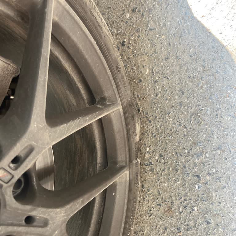 BMW 216d Lastik Sorunu: Sürekli Balon Ve Yırtık Problemi