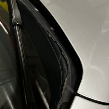 BMW'nin Kronik Cam Fitili Sorunu