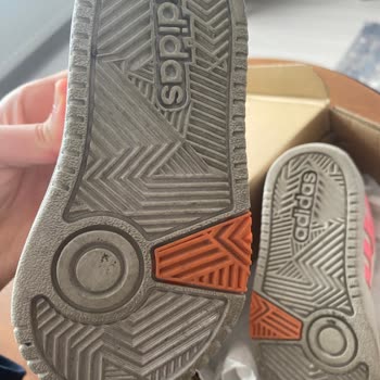 Adidas'tan Gelen Hayal Kırıklığı