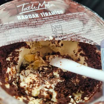 Bardak Tiramisu'da Yabancı Madde Ve Bozulma Şoku