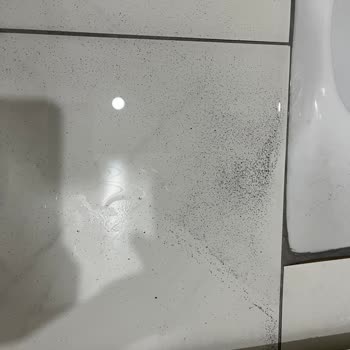 Buharkent'te Sürekli Siyah Su Sorunu