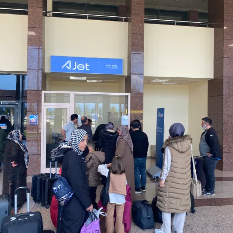 Ajet Uçuşunda Yolcu Mağduriyeti Ve İletişim Sorunları