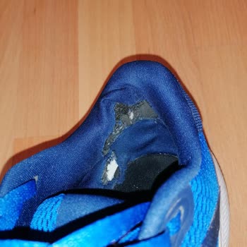 Hepsiburada'dan Aldığım Adidas Ayakkabı Hızla Parçalandı