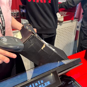 Umursamaz Hizmet Ve Yıpranmış Kutu Sorunu