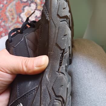 Decathlon Ayakkabı Tabanı 6 Ayda Patladı: Çözüm Bekliyorum!