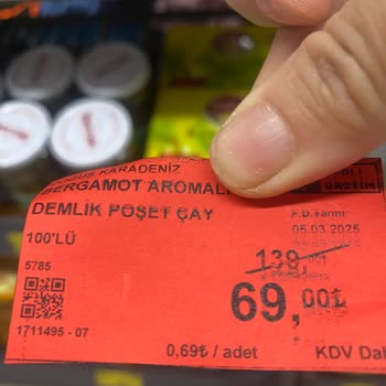 BİM'de Fiyat Şoku: Reyon Ve Kasa Arasında Kalan Müşteri