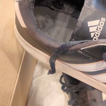 Adidas Ayakkabıda Erken Yıpranma Ve Garanti Sorunu