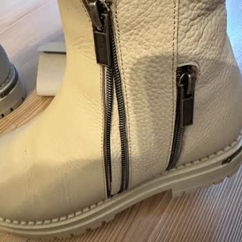 Trendyol'dan Alınan Botların Fermuar Sorunu