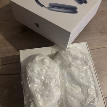 Trendyol'dan Airpods Max Yerine Islak Mendil Şoku