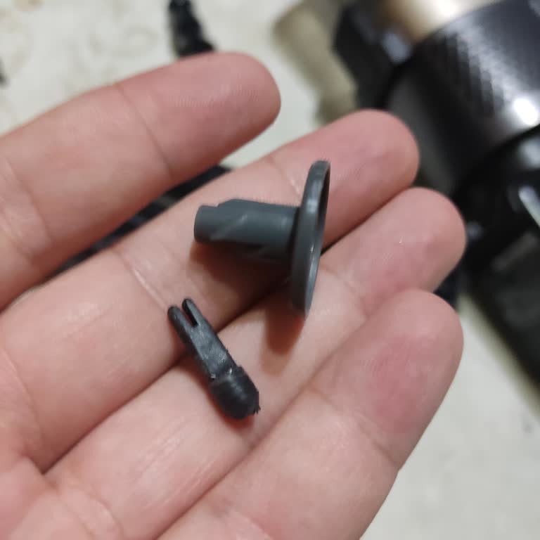 Süpürge Servisindeki Yetersiz Tamirat Ve Yüksek Ücret Talebi