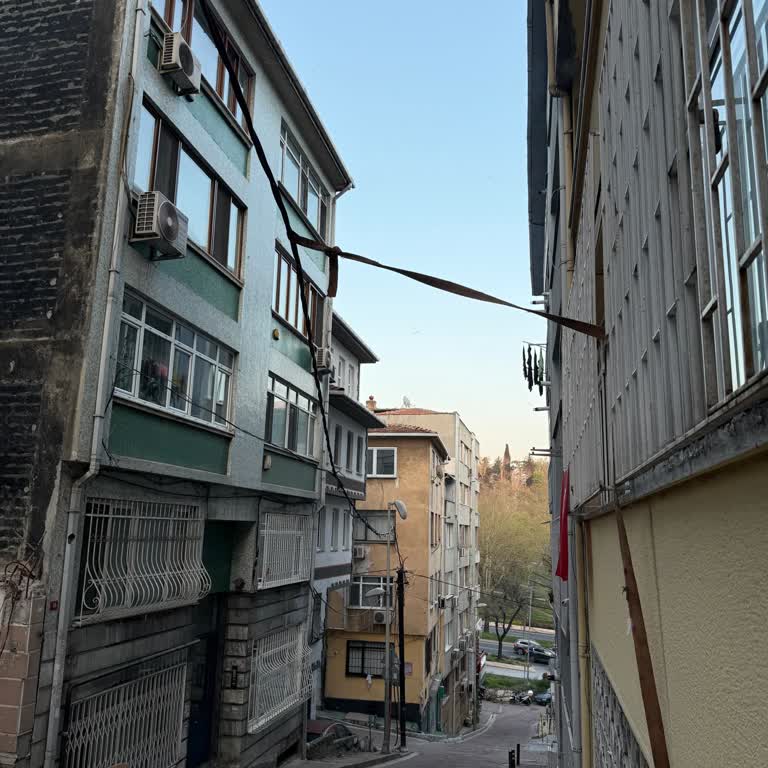 Boğaziçi Elektrik - Bedaş Tehlikeli Elektrik Kablosu: Beşiktaş'ta İhmal