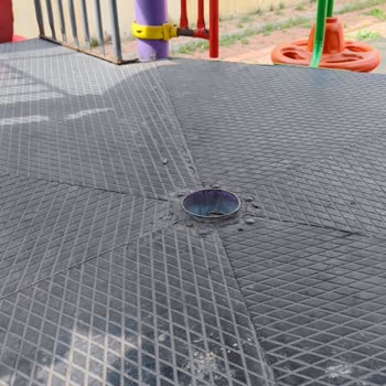 Parktaki Arızalı Oyuncaklar Çocuklar İçin Tehlike Saçıyor