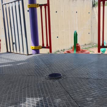 Parktaki Arızalı Oyuncaklar Çocuklar İçin Tehlike Saçıyor