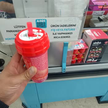 Küflü İçecek Skandalı: Müşteri Sağlığı Tehlikede