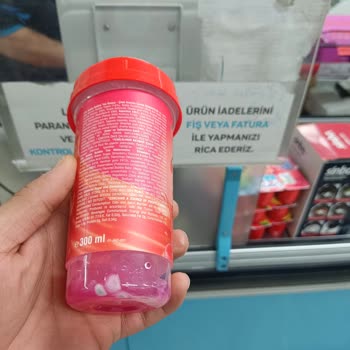 Küflü İçecek Skandalı: Müşteri Sağlığı Tehlikede