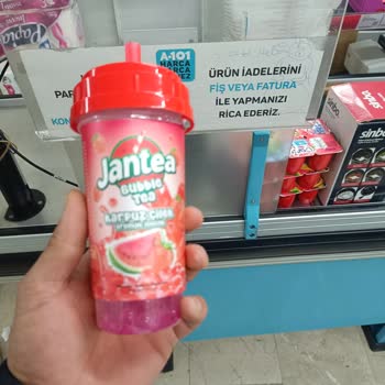 Küflü İçecek Skandalı: Müşteri Sağlığı Tehlikede