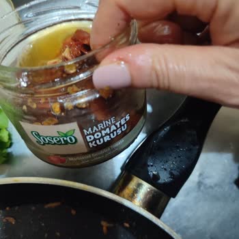 Domates Kurusundan Çıkan Saç Şoku