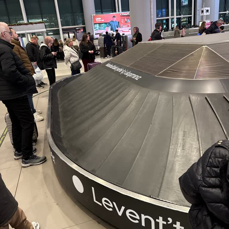 Uzun Süren Bavul Bekleyişi Ve Rötar Sorunu