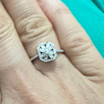 Ariş Pırlanta Yüzüğünde Sürekli Taş Düşme Sorunu