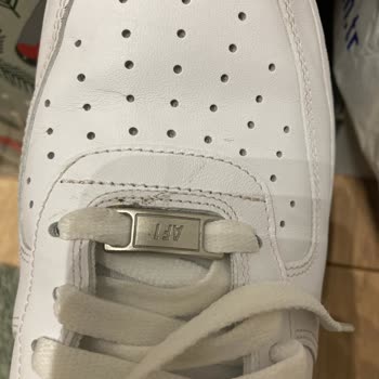 Sneaks Up Mağazasında Kullanılmış Ürün Şoku