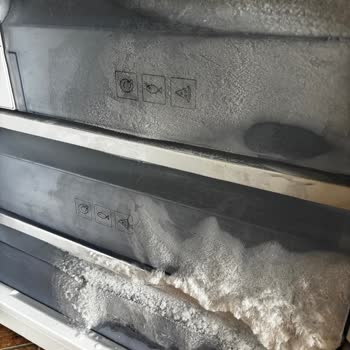 Yeni Buzdolabı Karlanma Sorunuyla Kullanılamıyor