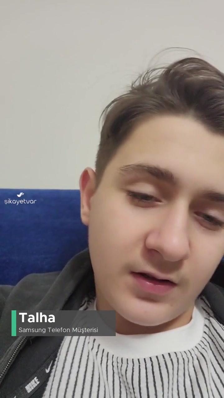 Samsung Telefon Sağ Taraftaki Beyaz Çizgi videonun kapak resmi