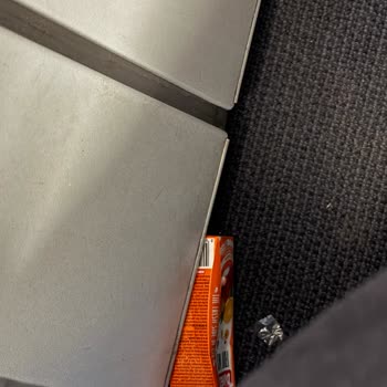 Pegasus Uçuşunda Temizlik Skandalı: Rötara Rağmen Pislik İçinde!