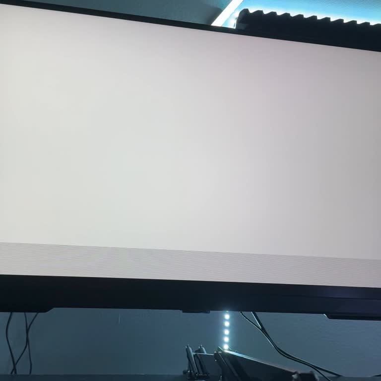 Samsung Odyssey G7 Monitörde Sürekli Ekran Sorunu