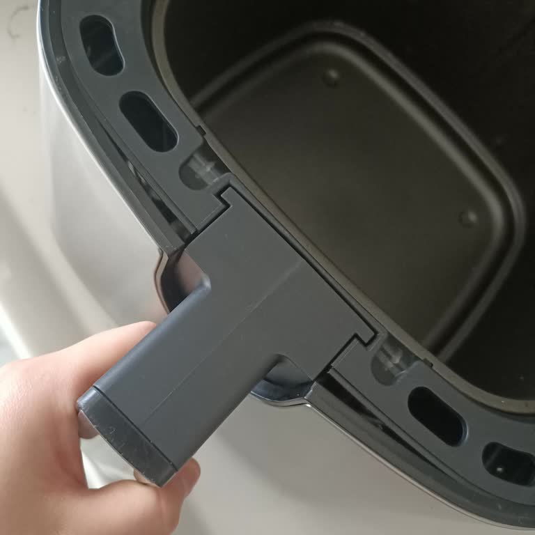 Media Markt Ve Tefal Sigorta Şartlarıyla Mağduriyet Yaşatıyor