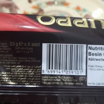 Luppo Kekin Dış Katmanında Çikolata Eksikliği