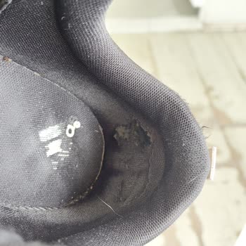 Adidas Ayakkabının Hızla Deformasyonu Ve Değişim Sorunu