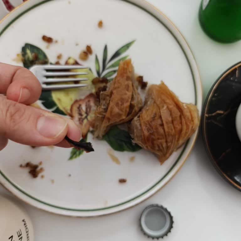 Cevizli Midye Tatlısında Beklenmedik Kabuk Problemi