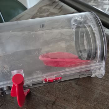 Dyson V15 Detect: Toz Haznesi Conta Sorunu Ve Zayıf Malzeme Kalitesi