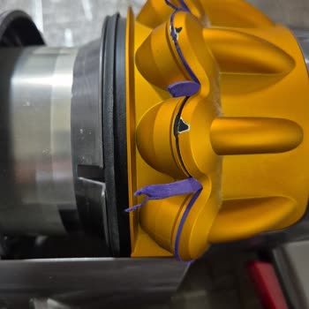 Dyson V15 Detect: Toz Haznesi Conta Sorunu Ve Zayıf Malzeme Kalitesi