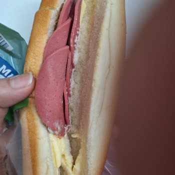 Küflü Sandviç Skandalı: A101'de Sağlık Tehlikesi!