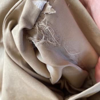 Kalitesiz Trençkot: İpekyol'un Pahalı Hayal Kırıklığı