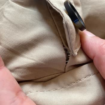 Kalitesiz Trençkot: İpekyol'un Pahalı Hayal Kırıklığı