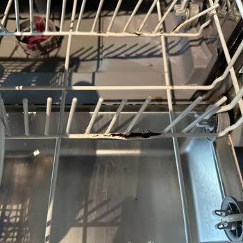 Paslanan Bulaşık Makinesi Sepetleri Sorunu