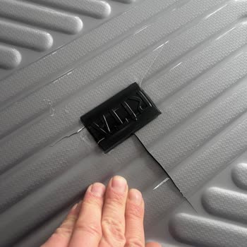 Yurtiçi Kargo'nun Kırık Valiz Mağduriyeti: Sorumluluk Kabul Edilmiyor!