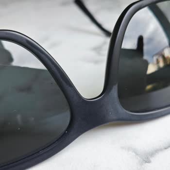 Gözlükte Renk Atması Ve Garanti Sorunu