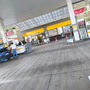 Shell İstasyonunda Tuvalet Sorunu Ve Kötü Hizmet