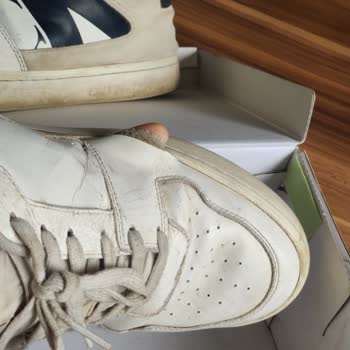 Calvin Klein Ayakkabıda Kısa Sürede Sorun