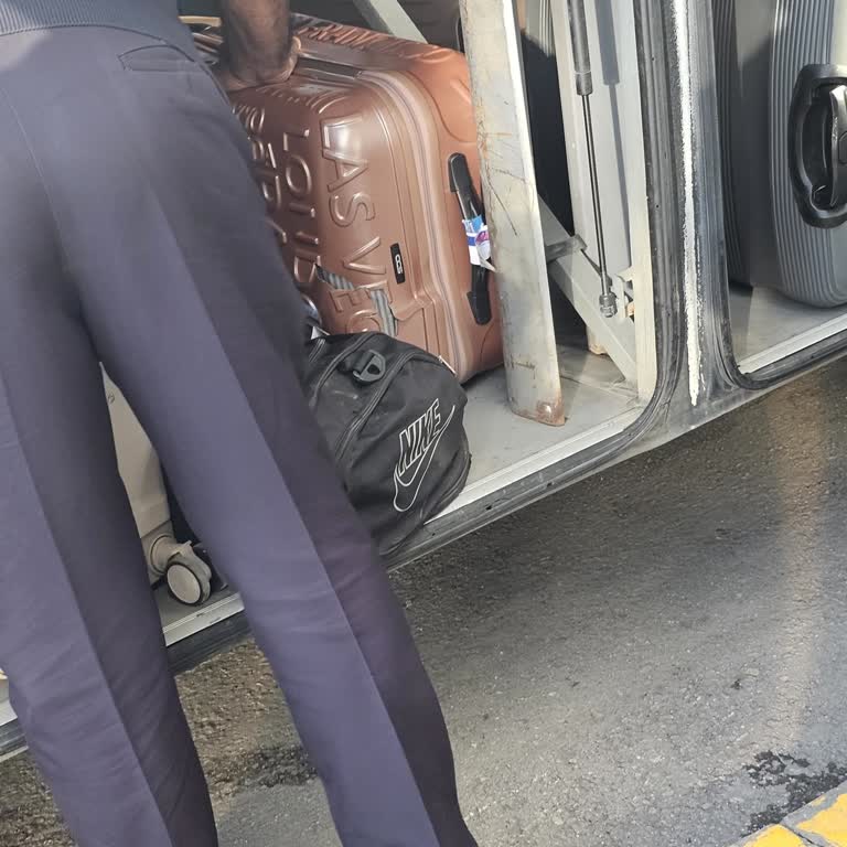 Yolculuk Sırasında Bagajda Kırılan Bavul