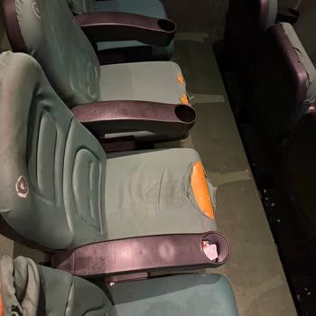 Ada AVM Sinema Salonunda Saygısızlık Ve Pislik