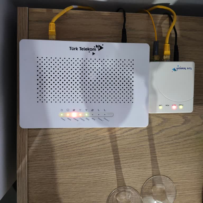 TurkNet İnternet Kesintisi: Öğretmen İçin Acil Çözüm Gerekiyor