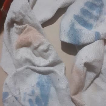 FLO Ayakkabı Mağazasından Aldığım Ayakkabılar Boya Veriyor