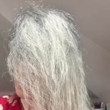 Nazmi Aktaş Bayan Kuaförü Başarısız Boyama İşlemi