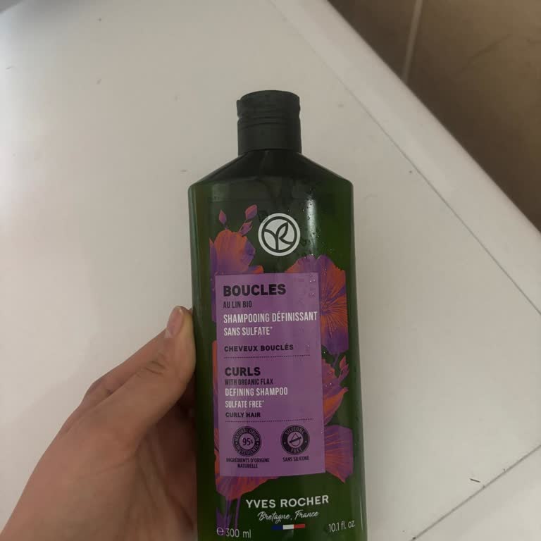 Kıvırcıklar İçin Şampuan Saç Derisini Mahvetti